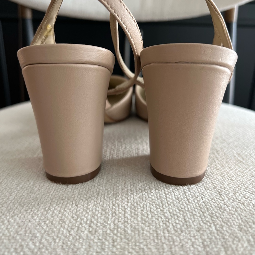 Marc Fisher The Laynie Block Heel Pump in natural - Picture 4 of 5